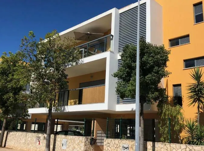 The Cosy Vilarosa Near The Beach Portimao