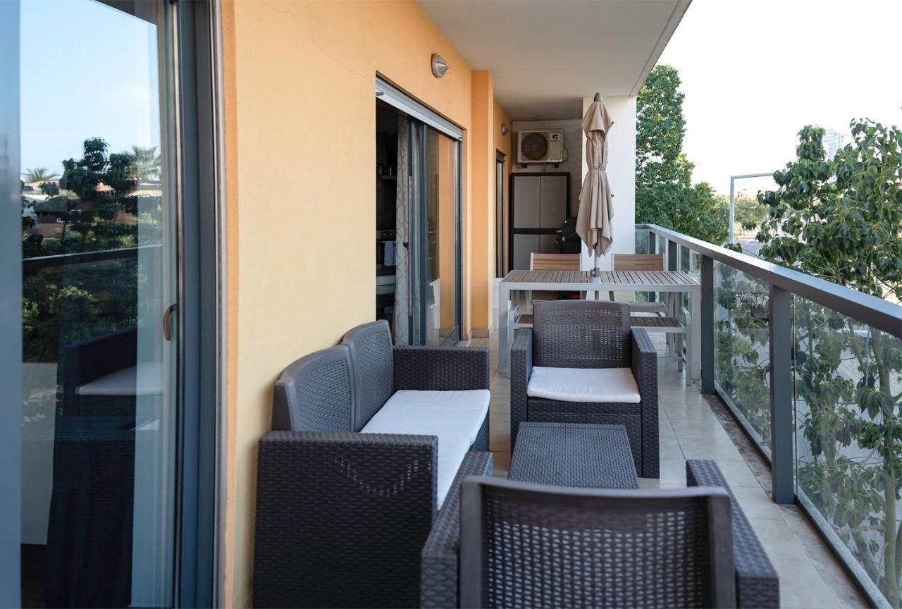The Cosy Vilarosa Near The Apartment